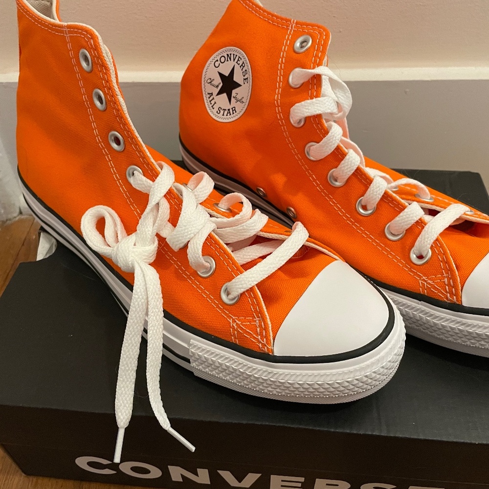 NIB Converse Hi-tops Orange M8/W10